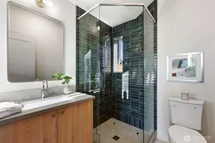 2010 McGilvra Blvd E, Seattle, WA 98112 - Photo 22