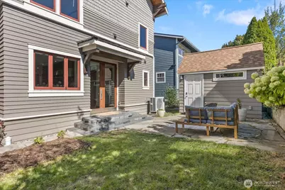2337 N 61st Street, Seattle, WA 98103 - Photo 36