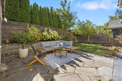 2337 N 61st Street, Seattle, WA 98103 - Photo 34