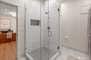 2337 N 61st St, Seattle, WA 98103 - Photo 32