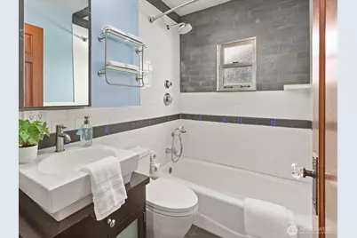 2337 N 61st Street, Seattle, WA 98103 - Photo 16
