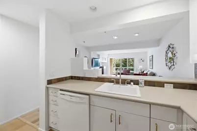 1 Broadway #202, Tacoma, WA 98402 - Photo 10