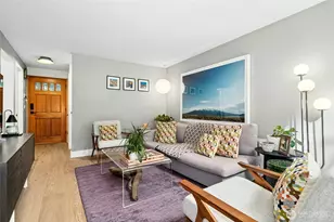 811 NE 57th St, Seattle, WA 98105 - Photo 6