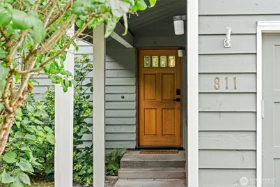 811 NE 57th Street, Seattle, WA 98105 - Photo 4