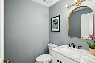 811 NE 57th St, Seattle, WA 98105 - Photo 20