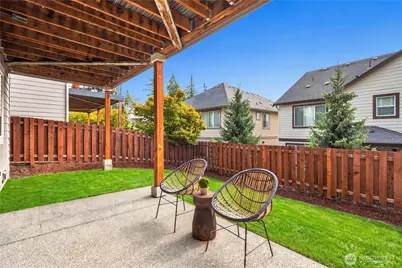 22977 SE 18th Pl, Sammamish, WA 98075 - Photo 36