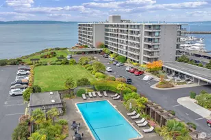 6533 Seaview Ave NW, Seattle, WA 98117 - Photo 24