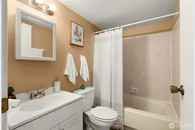 423 75th Street SE #A7, Everett, WA 98203 - Photo 16