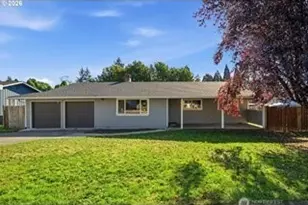 826 B St, Washougal, WA 98671 - Photo 2