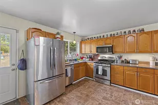 957 Donald Ave, Oak Harbor, WA 98277 - Photo 6