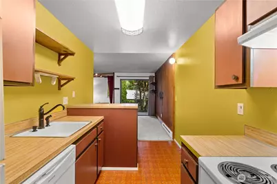 6581 137th Place NE #482, Redmond, WA 98052 - Photo 8