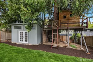2534 NE 94th St, Seattle, WA 98115 - Photo 36