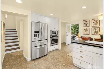 2534 NE 94th Street, Seattle, WA 98115 - Photo 16