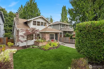 2534 NE 94th Street, Seattle, WA 98115 - Photo 2
