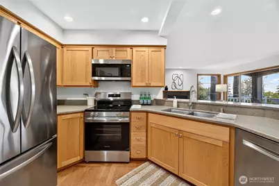 13220 7th Avenue NW, Seattle, WA 98177 - Photo 16