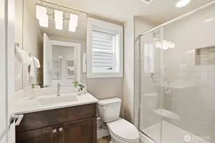 24387 NE 24th St, Sammamish, WA 98074 - Photo 10