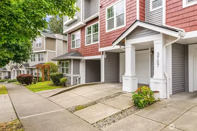 3727 S Holly Park Drive, Seattle, WA 98118 - Photo 2