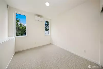 4511 A 34th Avenue S, Seattle, WA 98118 - Photo 14