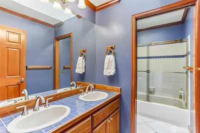 18452 NE 199th St, Woodinville, WA 98077 - Photo 24