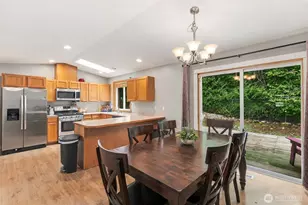7721 Locust Ave E, Bonney Lake, WA 98391 - Photo 10