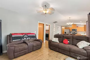 7721 Locust Ave E, Bonney Lake, WA 98391 - Photo 12