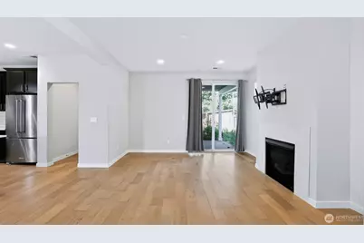 18801 124th Avenue SE, Renton, WA 98058 - Photo 2