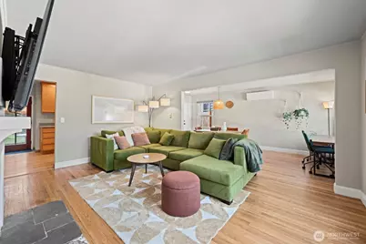 8225 22nd Place NE, Seattle, WA 98115 - Photo 4