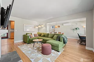 8225 22nd Pl NE, Seattle, WA 98115 - Photo 4