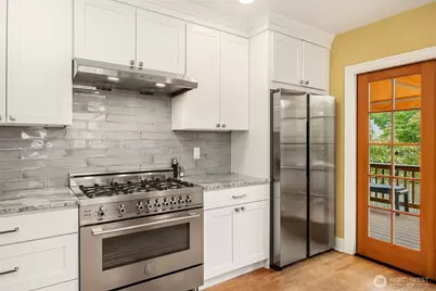 7426 Keen Way N, Seattle, WA 98103 - Photo 6