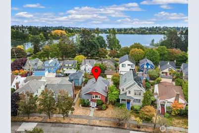 7426 Keen Way N, Seattle, WA 98103 - Photo 2