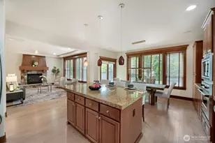 23527 NE 13th Pl, Sammamish, WA 98074 - Photo 14
