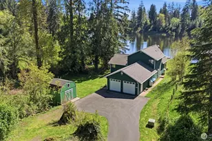 22312 W Lake Kayak Dr, Monroe, WA 98272 - Photo 2