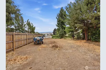 2446 N Ashland Avenue, East Wenatchee, WA 98802 - Photo 30
