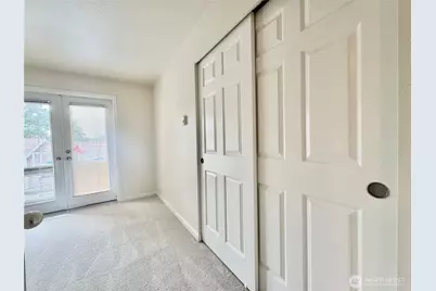 2610 118th Avenue SE #5-202, Bellevue, WA 98005 - Photo 14