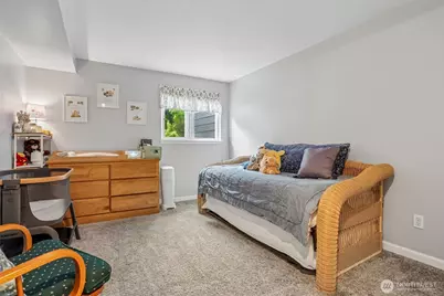 250 NW Dogwood Street #E104, Issaquah, WA 98027 - Photo 20