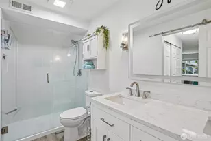 250 NW Dogwood St, Issaquah, WA 98027 - Photo 18