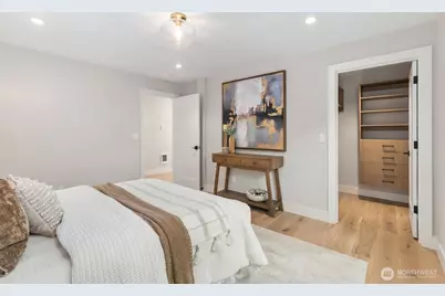 6208 43rd Avenue NE, Seattle, WA 98115 - Photo 8