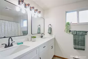 6968 Steelhead Ln, Burlington, WA 98233 - Photo 12