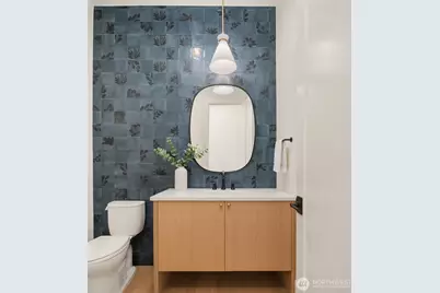 17716 NE 12th Street, Bellevue, WA 98008 - Photo 16