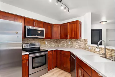 7711 NE 175th Street #308, Kenmore, WA 98028 - Photo 8