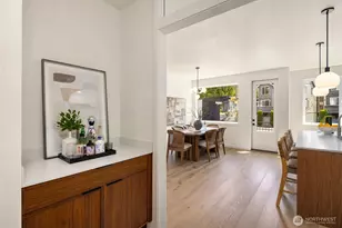 4530 NE 55th St, Seattle, WA 98105 - Photo 6