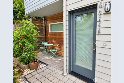 4224 6th Avenue NW, Seattle, WA 98107 - Photo 2