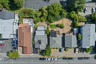 1732 Dexter Ave N, Seattle, WA 98109 - Photo 4