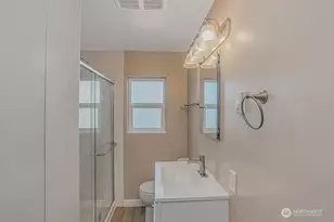 1732 Dexter Ave N, Seattle, WA 98109 - Photo 12