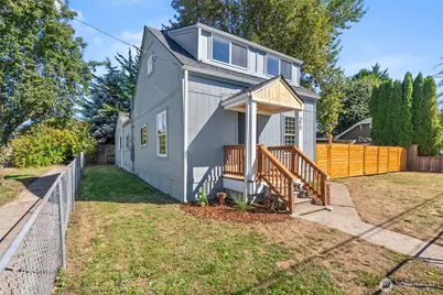 217 W Chestnut, Centralia, WA 98531 - Photo 2