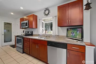 9006 Lawndale Avenue SW, Lakewood, WA 98498 - Photo 6