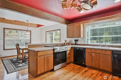 4515 Columbia Heights Road, Longview, WA 98632 - Photo 8