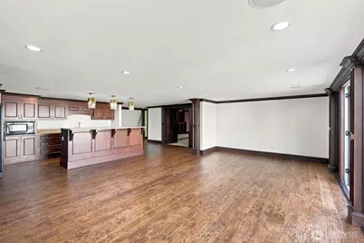 8711 Talbot Road, Edmonds, WA 98026 - Photo 26