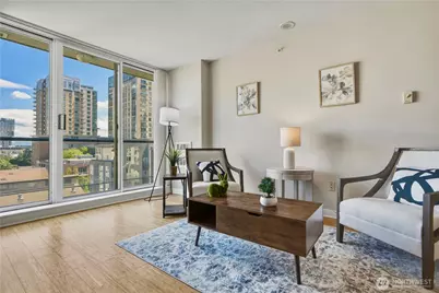 1100 106th Avenue NE #704, Bellevue, WA 98004 - Photo 4