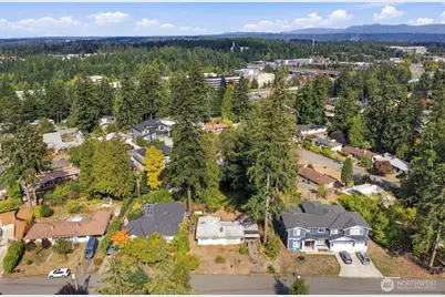 14262 SE Eastgate Drive, Bellevue, WA 98006 - Photo 22